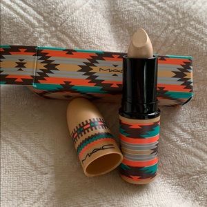 MAC Frost Lipstick Tanarama